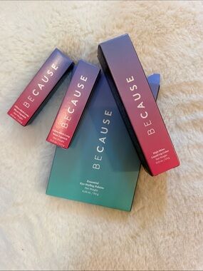 BeCAUSE Cosmetic set